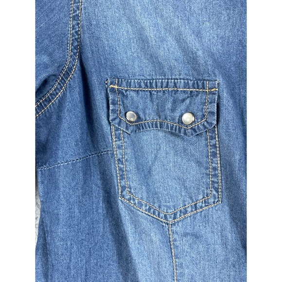 Forever 21 Women's Chambray Denim Pearl Button Up Shirt Size S - Picture 9 of 11
